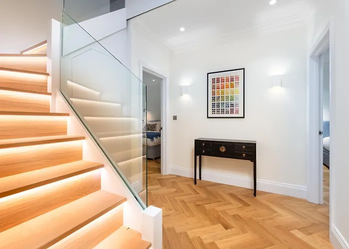 Stunning Hampstead Home Rh9